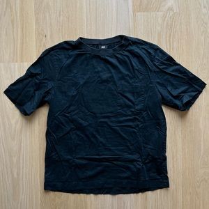 Lightweight Boxy Black Pocket Tee - Size Men’s Medium
